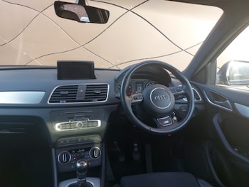 Used Audi Q3 2018 for sale - 76230063: Photo 2