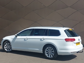 Used Volkswagen Passat 2019 for sale - 79447892: Photo