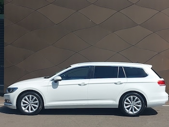 Used Volkswagen Passat 2019 for sale - 79447892: Photo