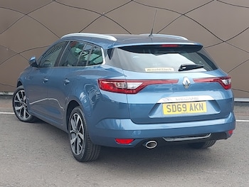 Used Renault Megane 2019 for sale - 75640785: Photo