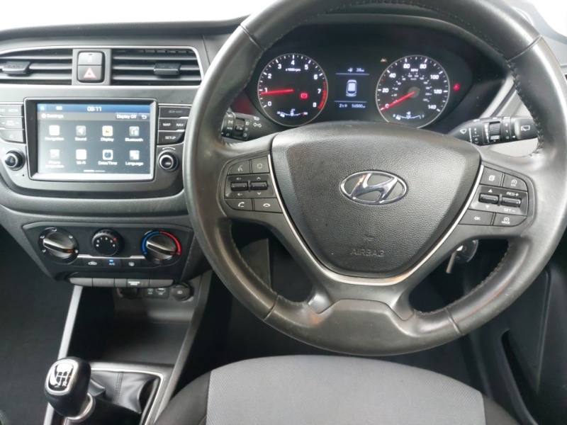 Used Hyundai i20 2019 for sale - 76414763: Photo 2