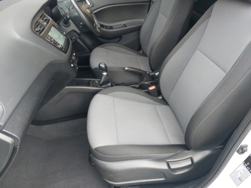 Used Hyundai i20 2019 for sale - 76414763: Photo 5