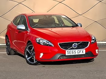 Used Volvo V40 2015 for sale - 79666114: Photo
