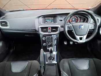 Used Volvo V40 2015 for sale - 79666114: Photo