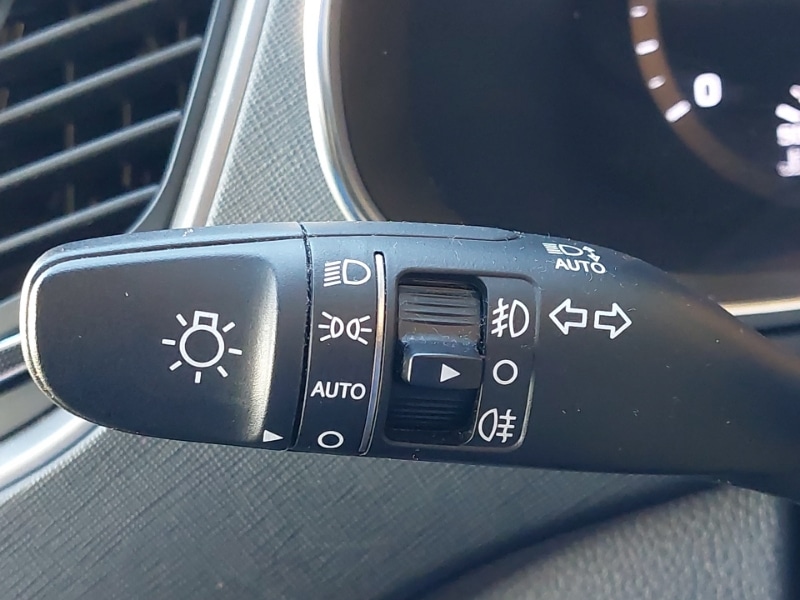 Used Hyundai Santa Fe 2018 for sale - 77052378: Photo 12