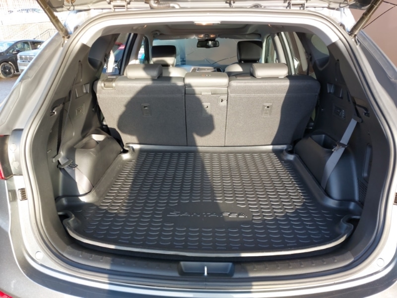 Used Hyundai Santa Fe 2018 for sale - 77052378: Photo 8