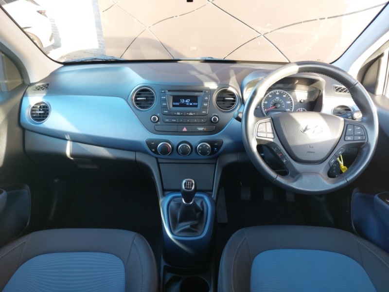 Used Hyundai i10 2016 for sale - 77070057: Photo 2