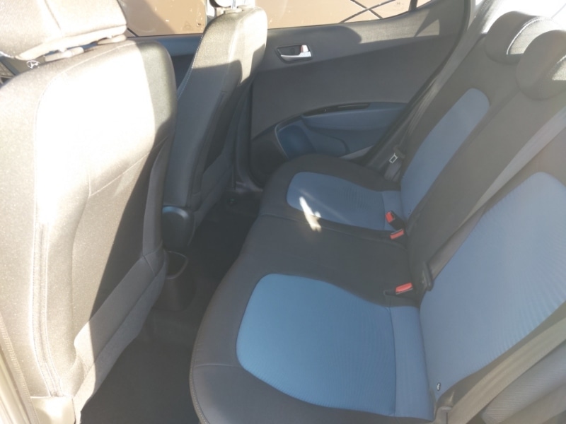 Used Hyundai i10 2016 for sale - 77070057: Photo 6