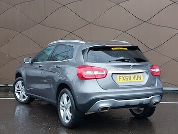 Used Mercedes-Benz GLA 2018 for sale - 77491203: Photo