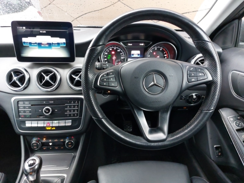 Used Mercedes-Benz GLA 2018 for sale - 77777410: Photo 7