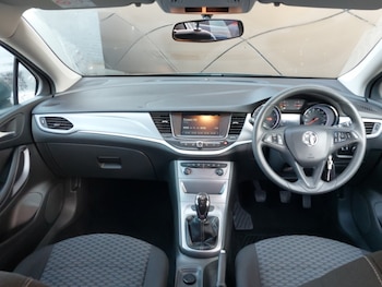 Used Vauxhall Astra 2016 for sale - 77948072: Photo