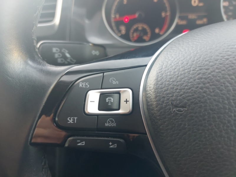 Used Volkswagen Golf 2017 for sale - 76097909: Photo 14