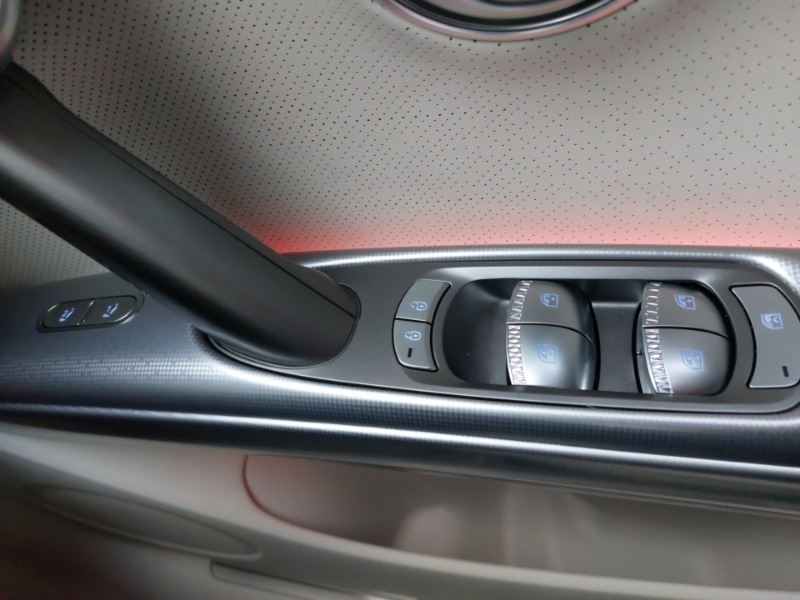 Used Genesis GV60 2023 for sale - 77439453: Photo 14