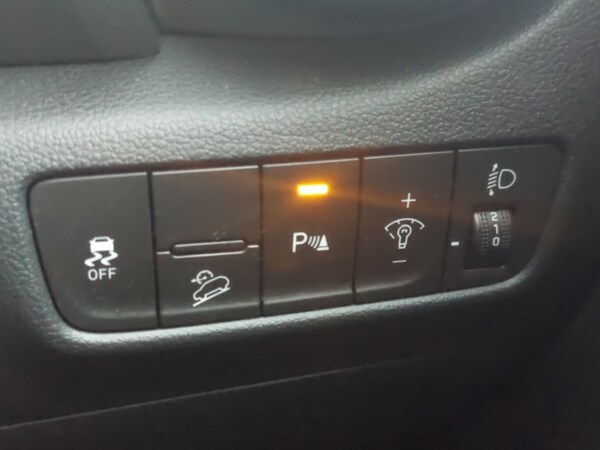 Used Hyundai KONA 2021 for sale - 76233335: Photo 12