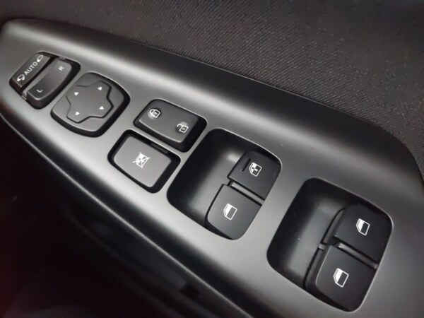 Used Hyundai KONA 2021 for sale - 76233335: Photo 9