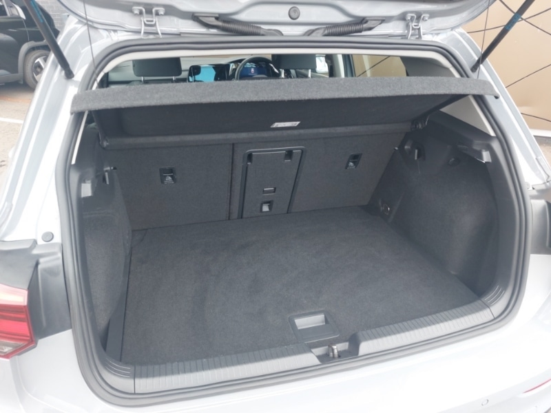 Used Volkswagen Golf 2020 for sale - 76325531: Photo 8