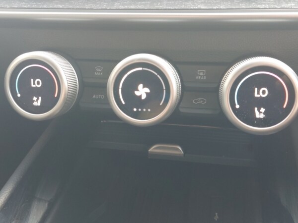 Used Skoda Superb 2024 for sale - 75640936: Photo 17