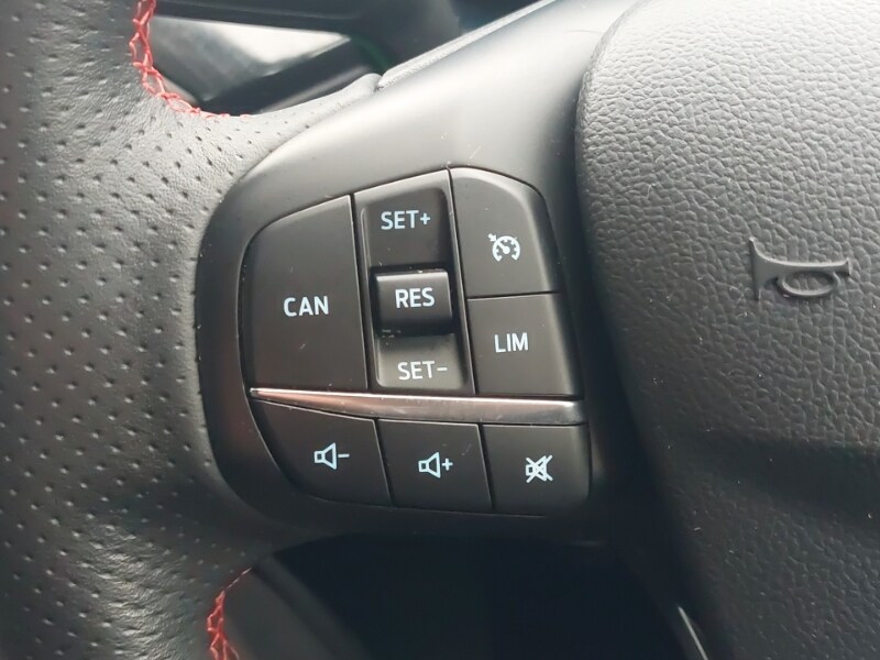 Used Ford Focus 2021 for sale - 77761368: Photo 12