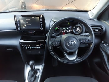 Used Toyota Yaris Cross 2022 for sale - 77439463: Photo