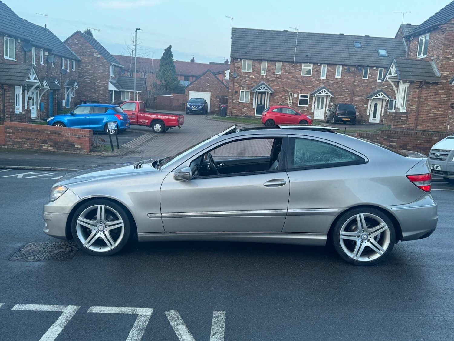 Used Mercedes-Benz CLC Class 2008 for sale - 77411761: Photo 5