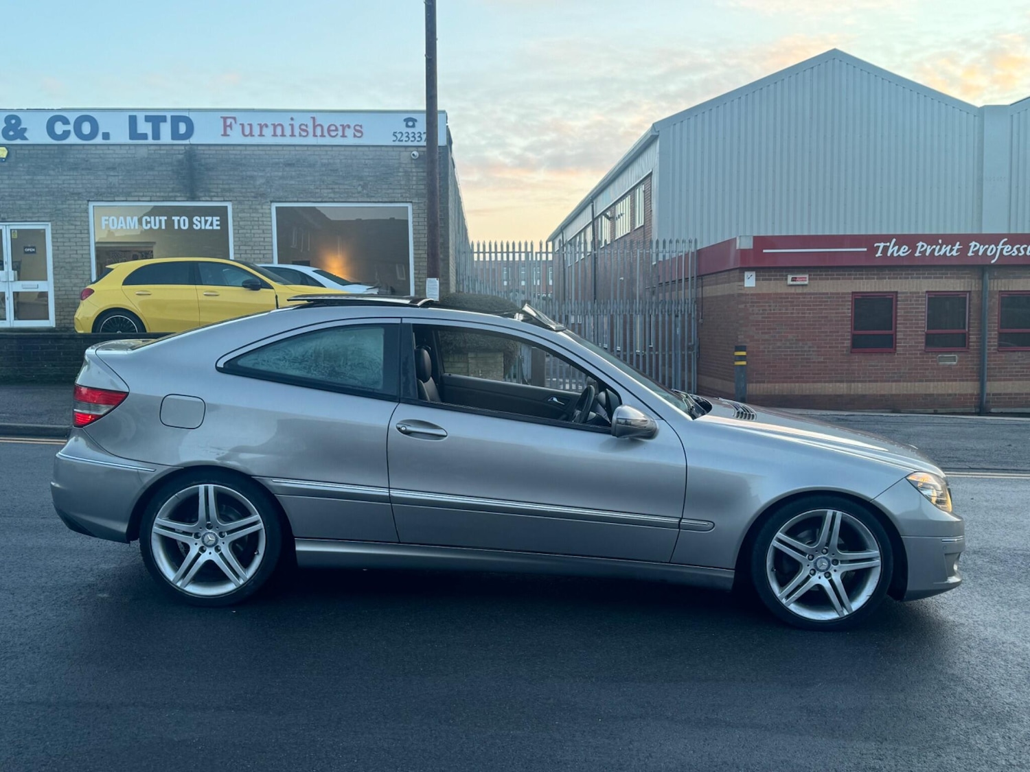 Used Mercedes-Benz CLC Class 2008 for sale - 77411761: Photo 7