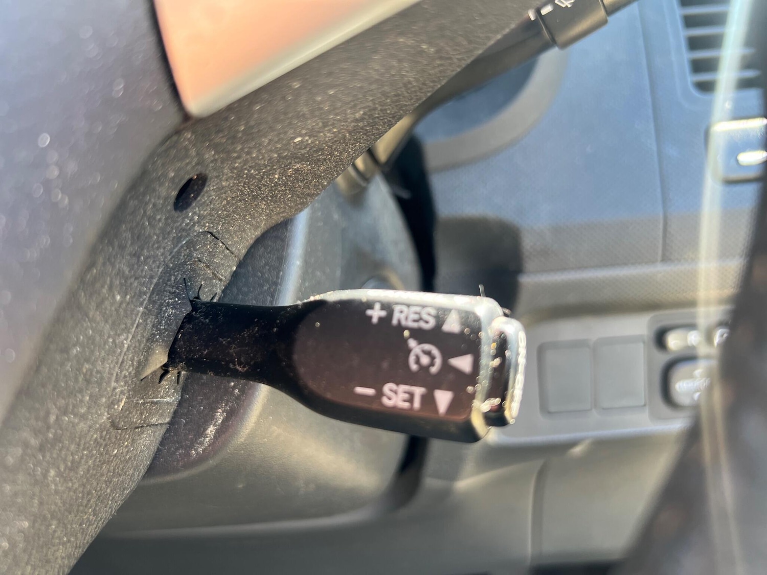 Used Toyota Auris 2011 for sale - 76781725: Photo 24