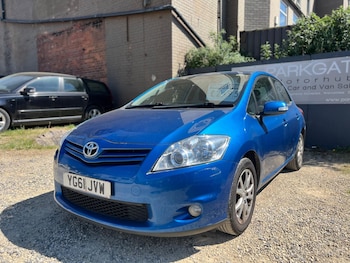 Used Toyota Auris 2011 for sale - 76781725: Photo