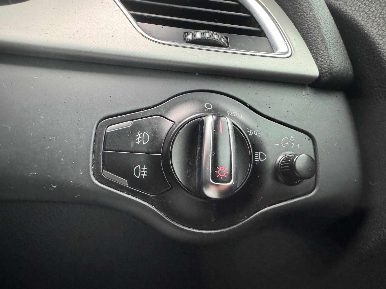 Used Audi A4 2010 for sale - 76886742: Photo 16