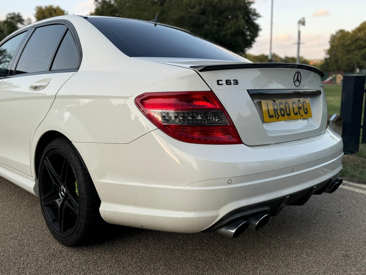 Used Mercedes-Benz C Class 2010 for sale - 76988989: Photo 10