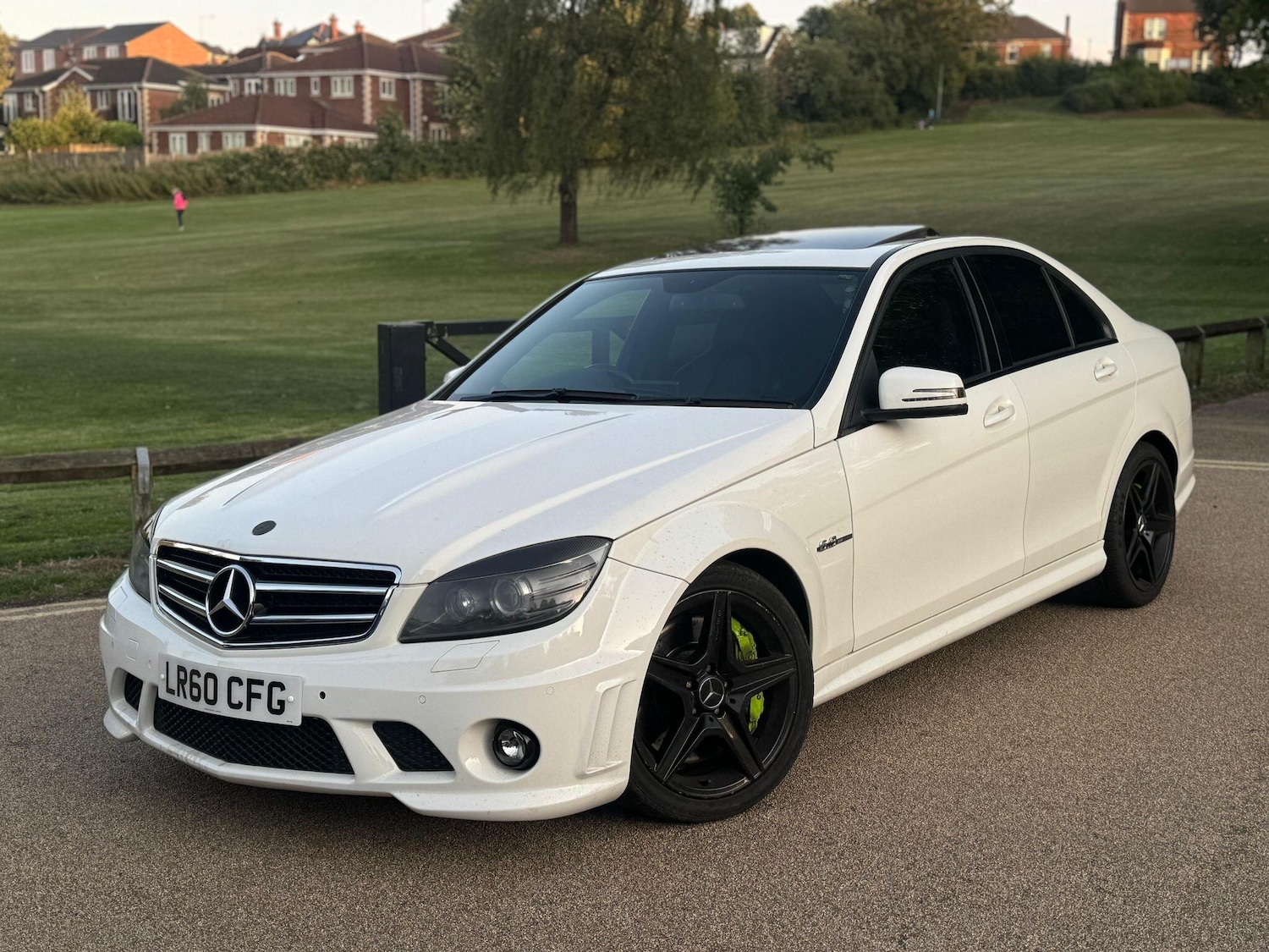 Used Mercedes-Benz C Class 2010 for sale - 76988989: Photo 5