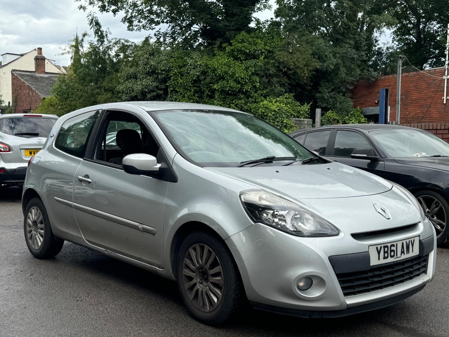 Used Renault Clio 2012 for sale - 76398064: Photo 1