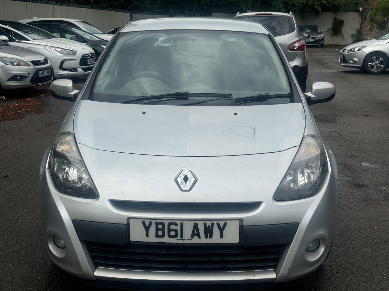 Used Renault Clio 2012 for sale - 76398064: Photo 2