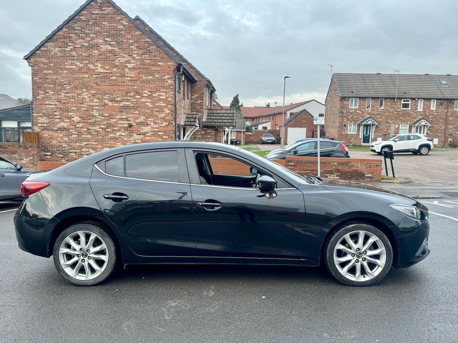 Used Mazda Mazda3 2016 for sale - 77496611: Photo 8