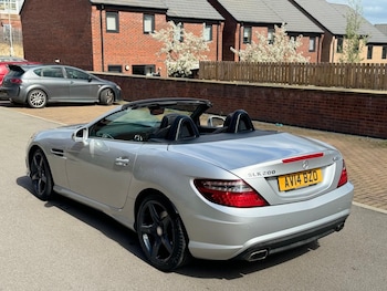 Used Mercedes-Benz SLK 2014 for sale - 79092999: Photo
