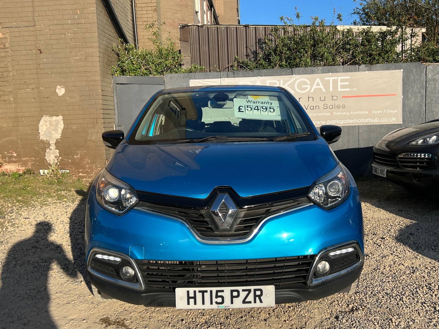 Used Renault Captur 2015 for sale - 76742980: Photo 2