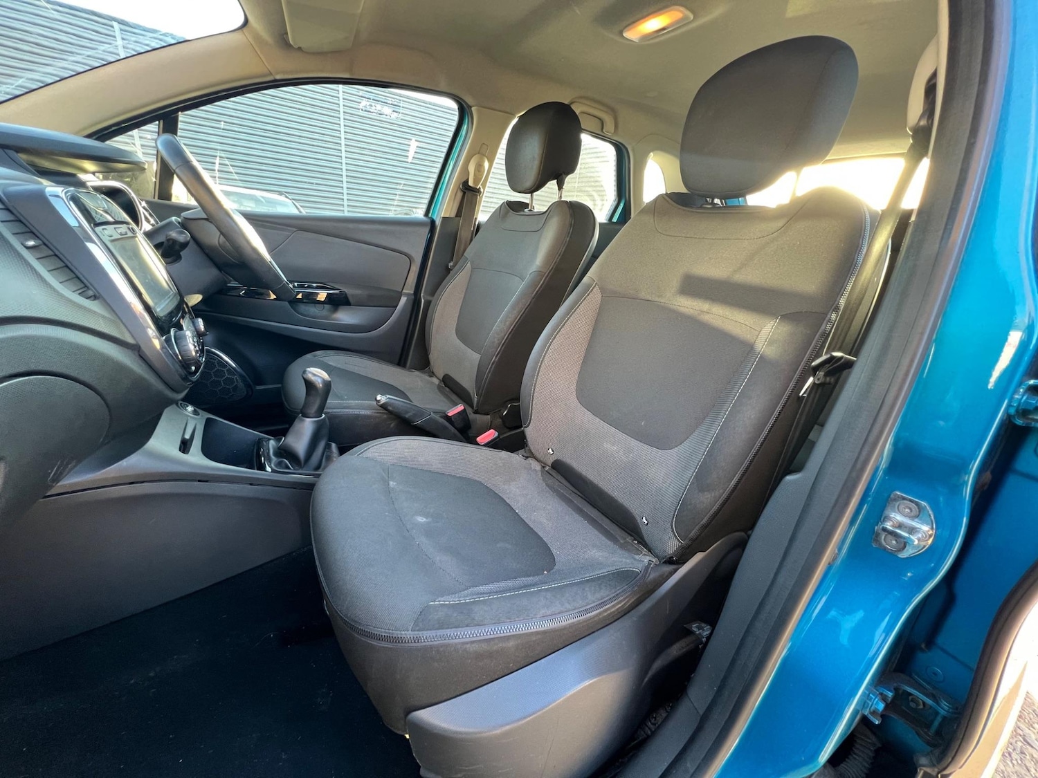 Used Renault Captur 2015 for sale - 76742980: Photo 23