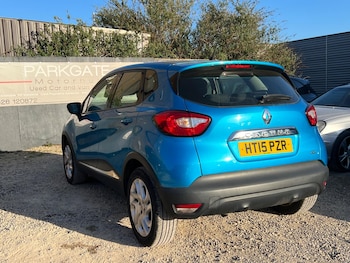 Used Renault Captur 2015 for sale - 76742980: Photo