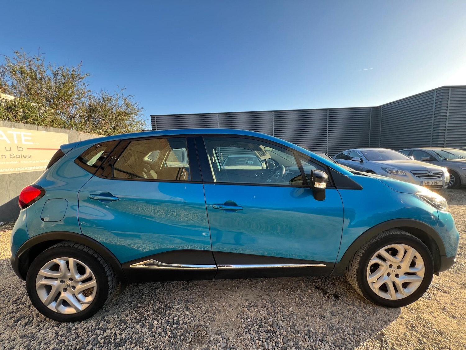 Used Renault Captur 2015 for sale - 76742980: Photo 7