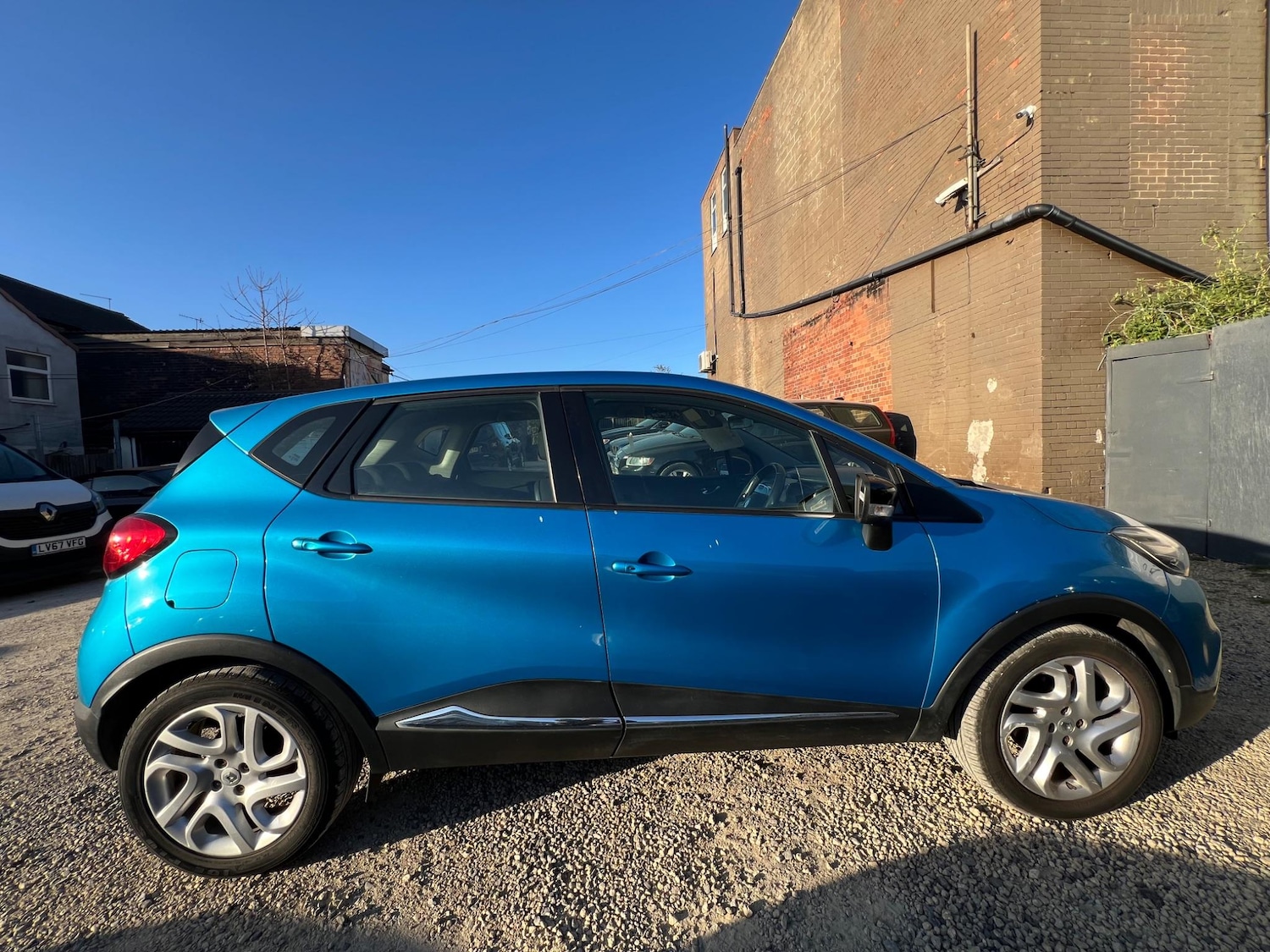 Used Renault Captur 2015 for sale - 76742980: Photo 8