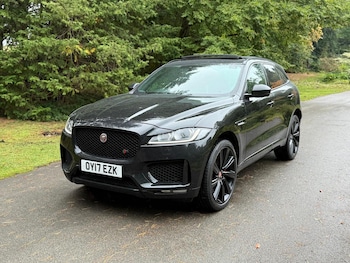 Used Jaguar F-Pace 2017 for sale - 77839899: Photo
