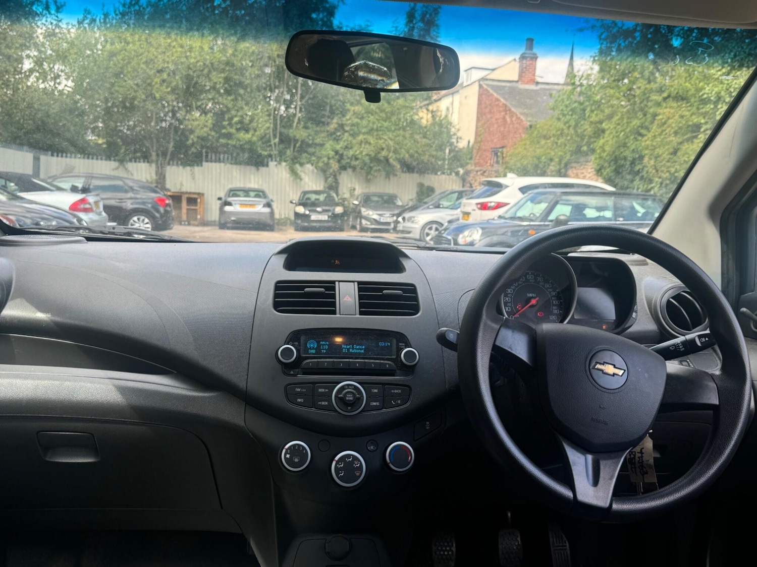 Used Chevrolet Spark 2014 for sale - 76988305: Photo 9