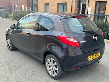 Used Mazda Mazda2 2011 for sale - 77794333: Photo