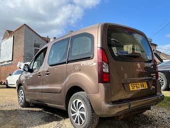 Used Peugeot Partner Tepee 2013 for sale - 79412256: Photo