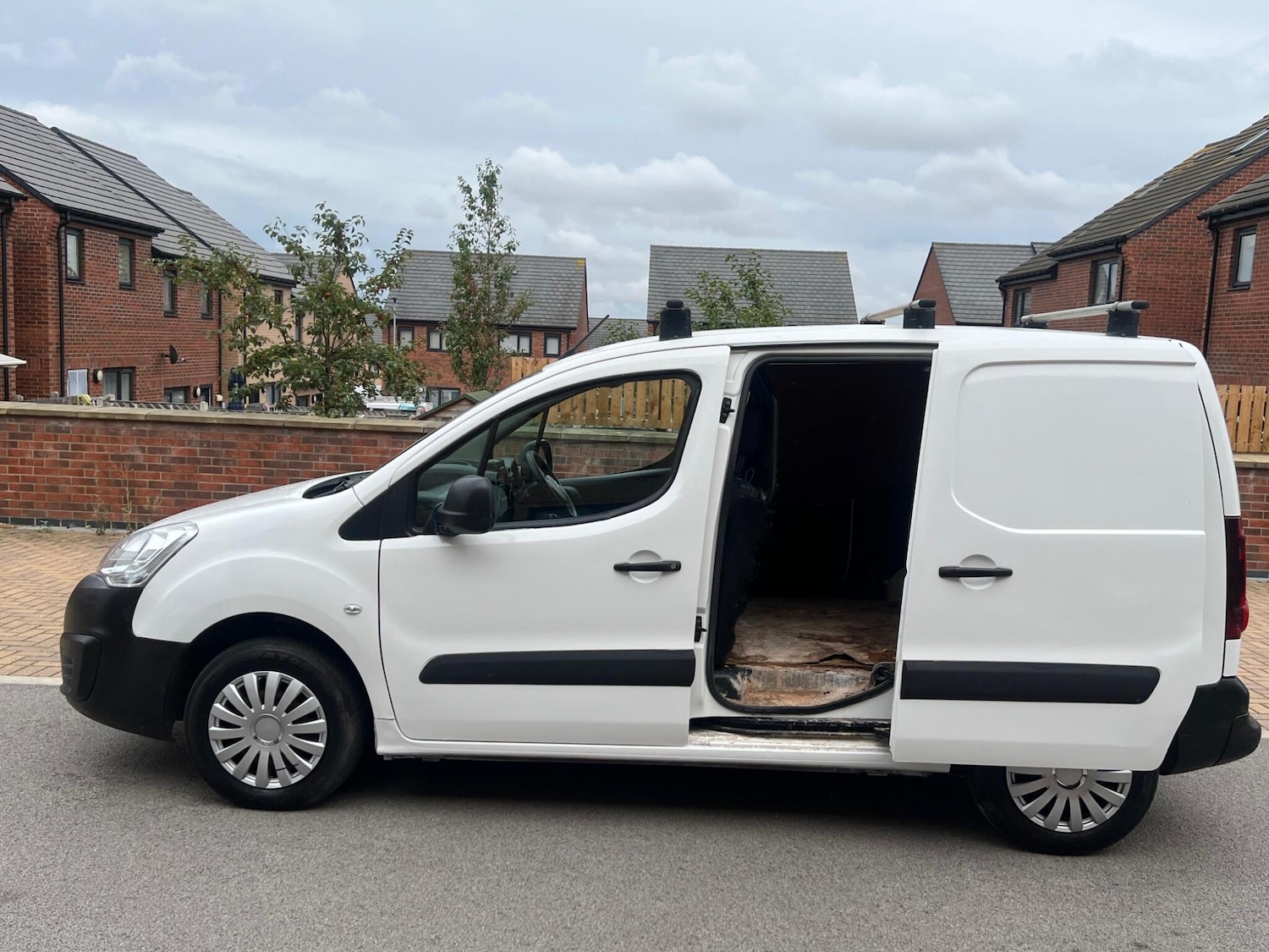 Used Citroen Berlingo 2017 for sale - 76152948: Photo 10