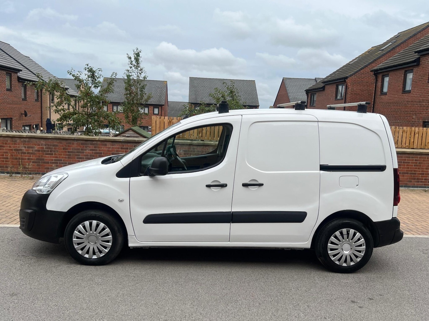 Used Citroen Berlingo 2017 for sale - 76152948: Photo 9
