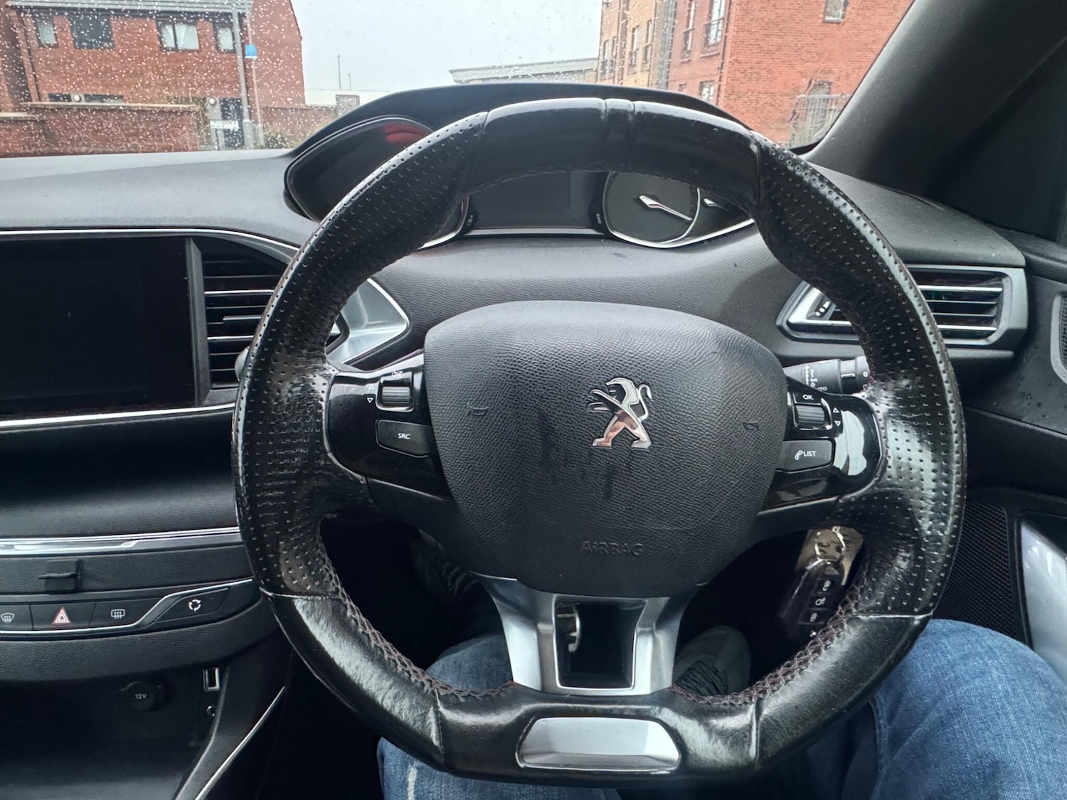 Used Peugeot 308 2016 for sale - 77411330: Photo 15