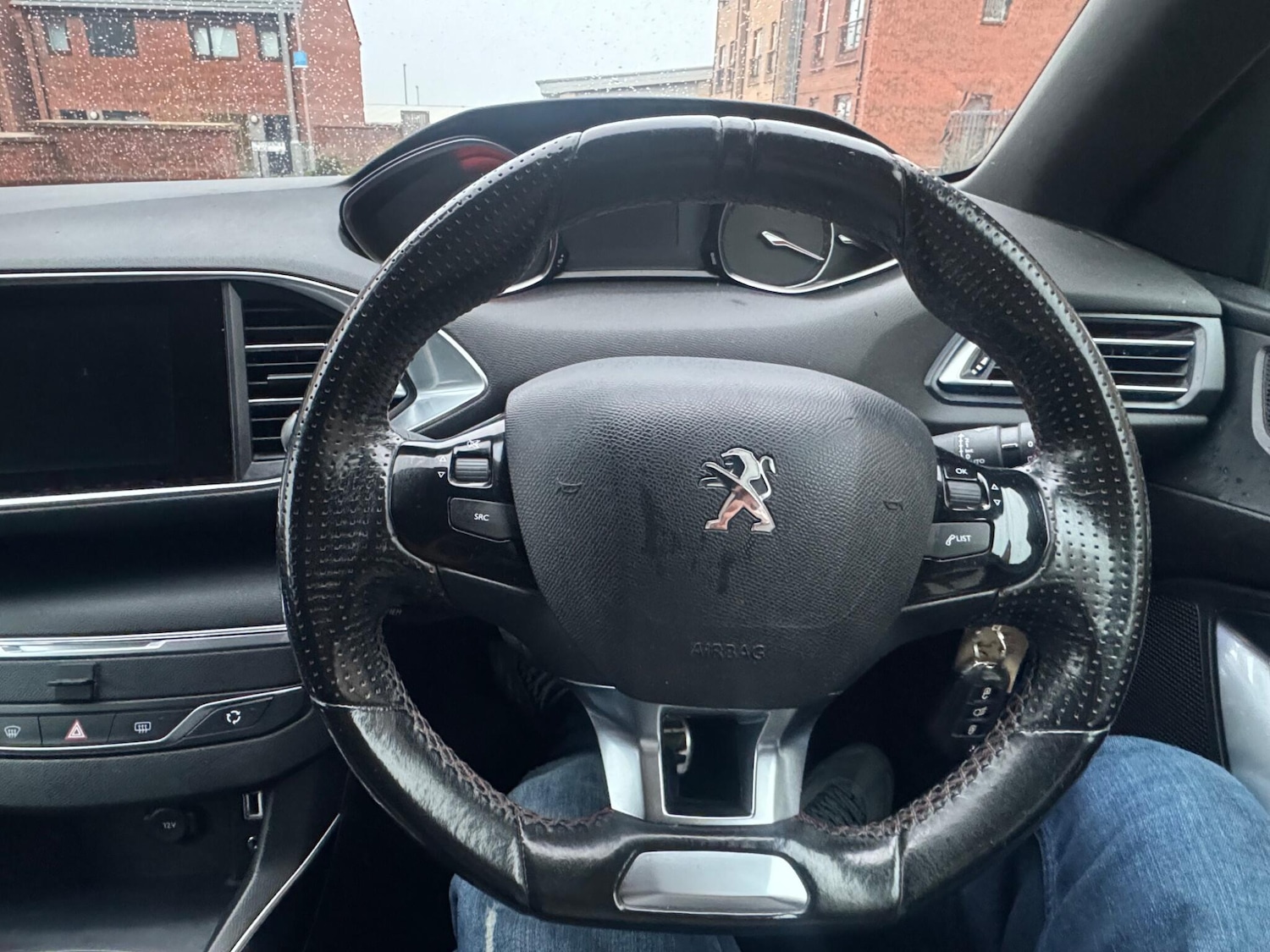 Used Peugeot 308 2016 for sale - 77411330: Photo 16