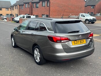 Used Vauxhall Astra 2017 for sale - 78946979: Photo