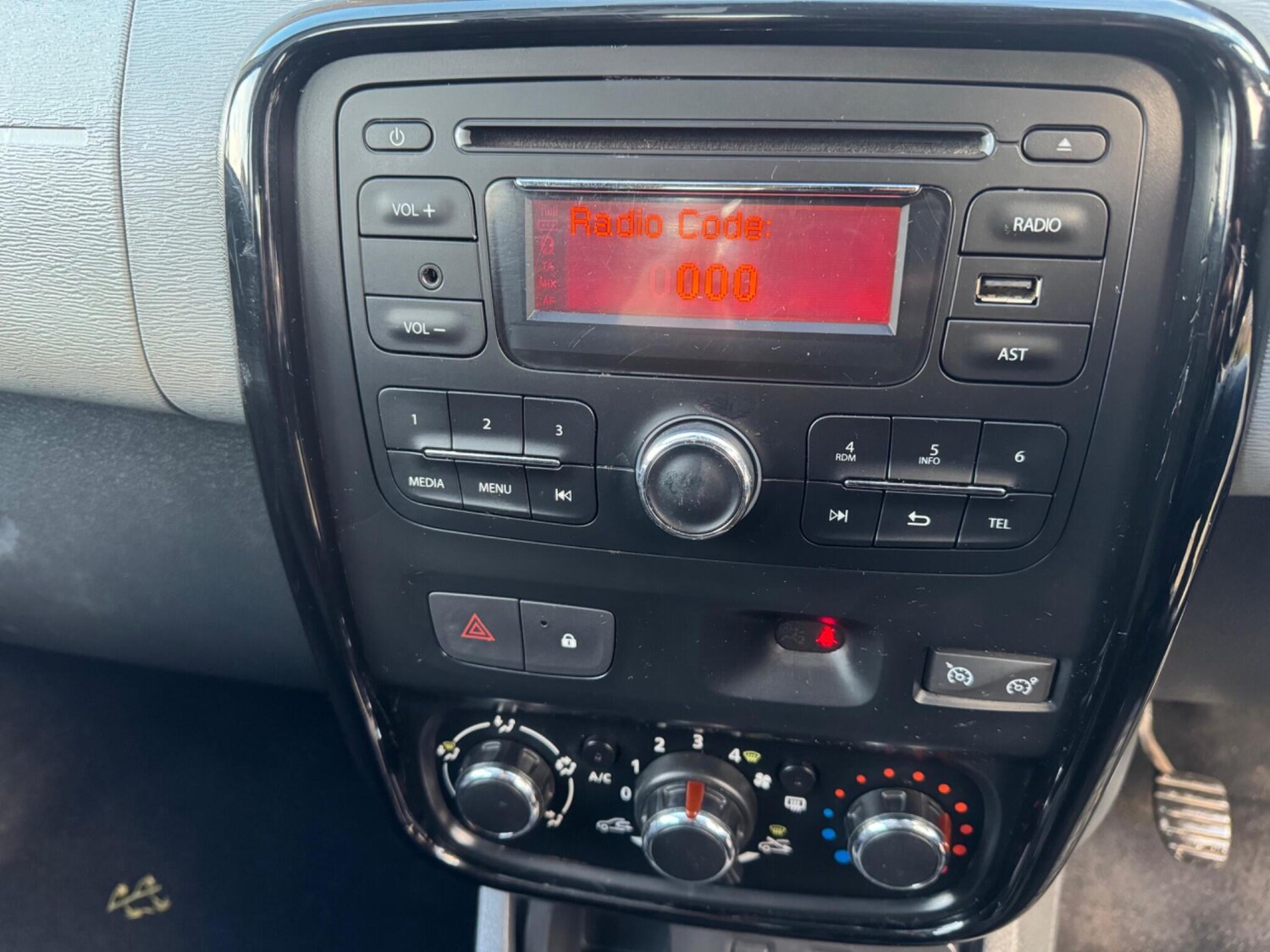 Used Dacia Duster for sale - 77684296: Photo 12