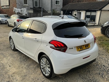 Used Peugeot 208 2017 for sale - 78796206: Photo